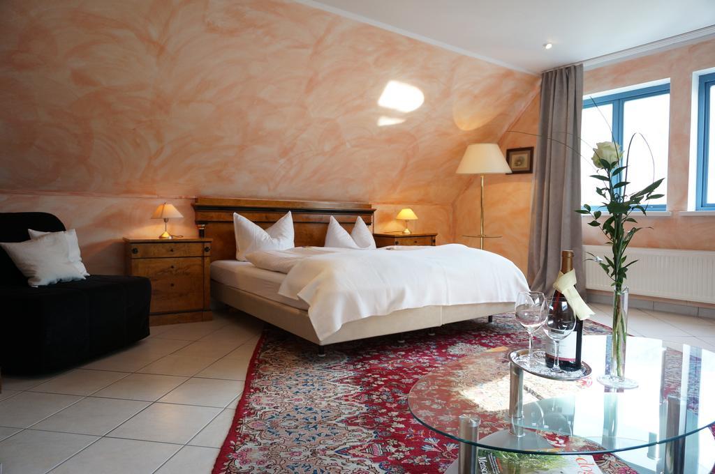 Hotel Goldener Anker Боденвердер Номер фото