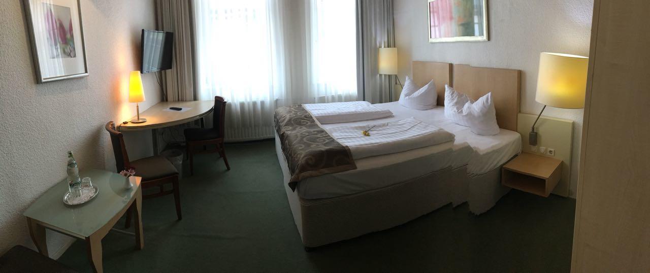 Hotel Goldener Anker Боденвердер Экстерьер фото